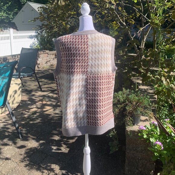 ASOS QED London Knitted Singlet in Multi Print Sweater Vest Oversized - Picture 9 of 16